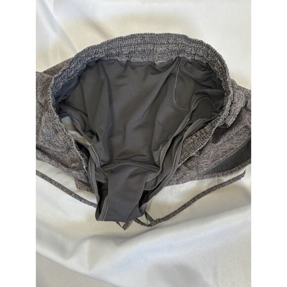 Lululemon Run Speed Short – Heathered Black/Grey – Size 6 - Picture 4 of 9